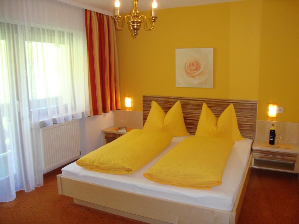 Haus Sonnschein Bed & Breakfast Solden Phòng bức ảnh